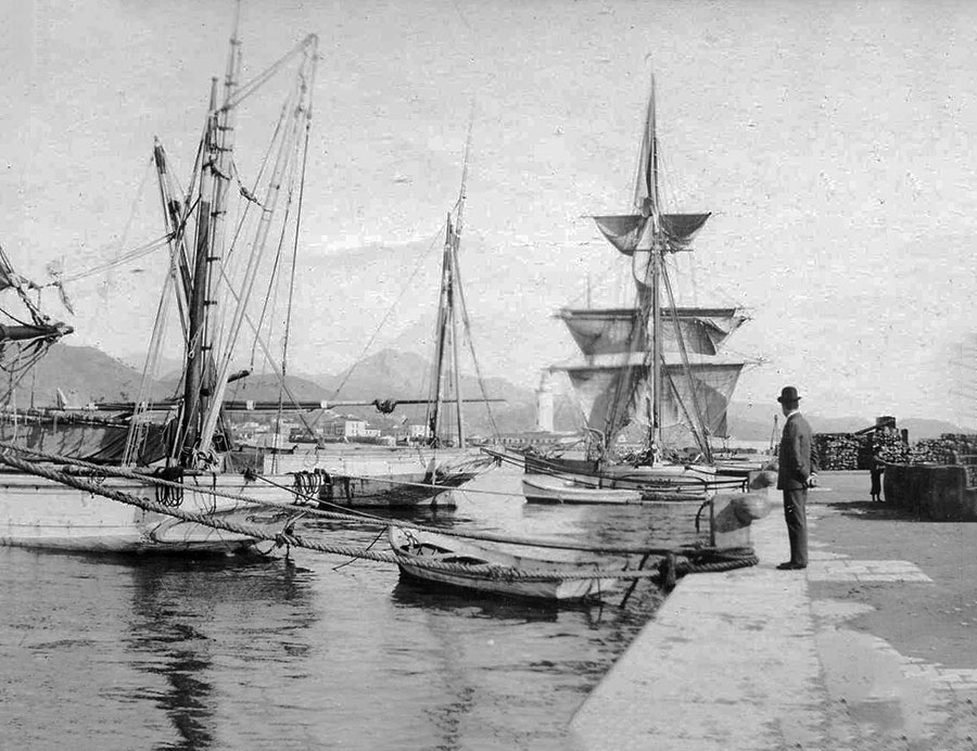 Puerto de Málaga principio del siglo XX